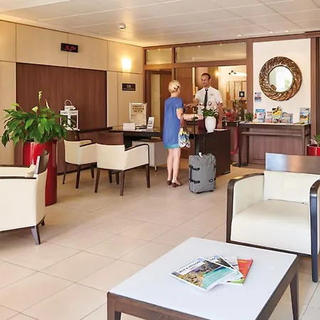 Apartment Scenic Le Mediterranee - Studio 2 People Sea View Saint-Raphaël
